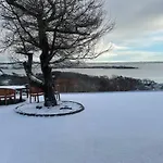 Lighthouse Cottage
